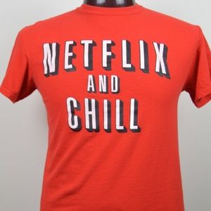 Netflix and Chill Mens M Red Graphic T Shirt SS
